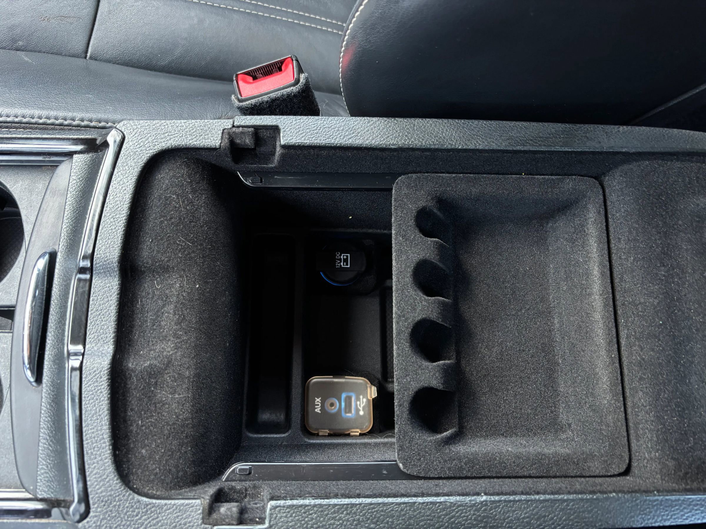 Used 2013 Chrysler 300 S image 19