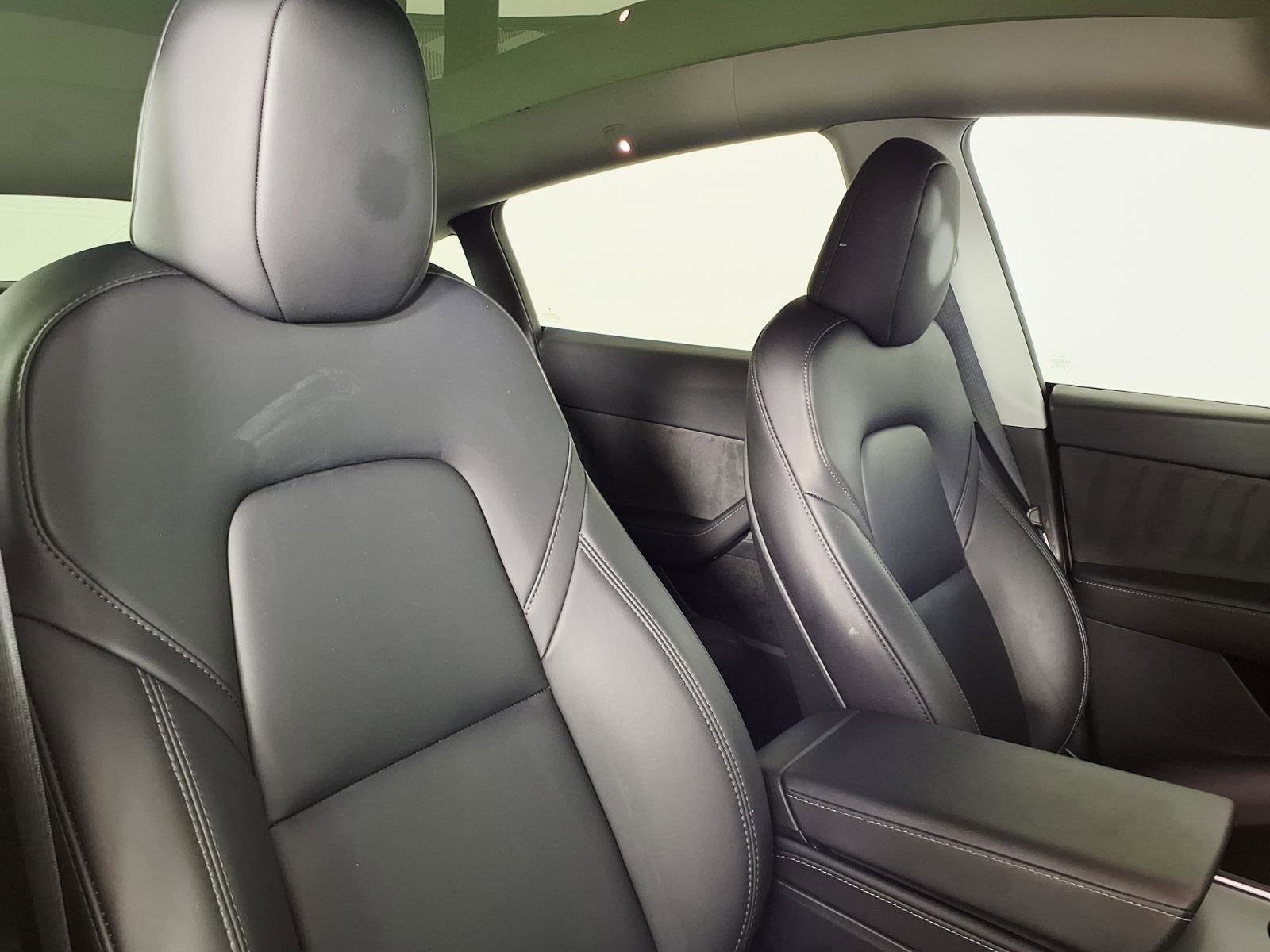 Used 2025 Tesla Model Y Long Range image 10