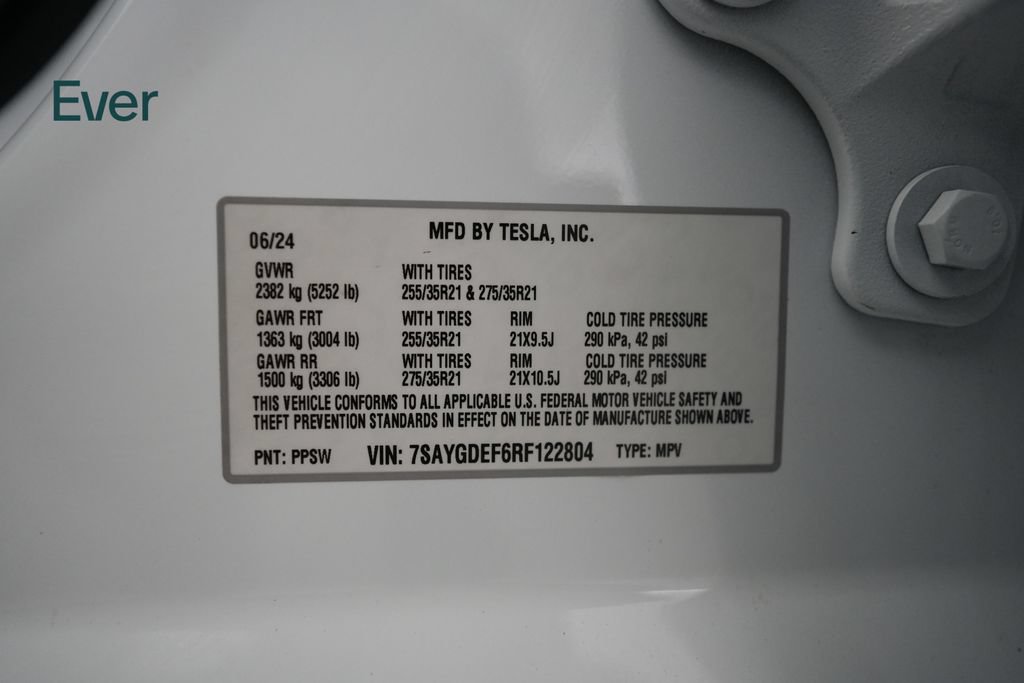 Used 2024 Tesla Model Y Performance AWD/4WD image 27