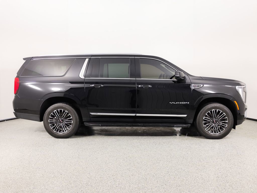 Used 2025 GMC Yukon XL Elevation image 10
