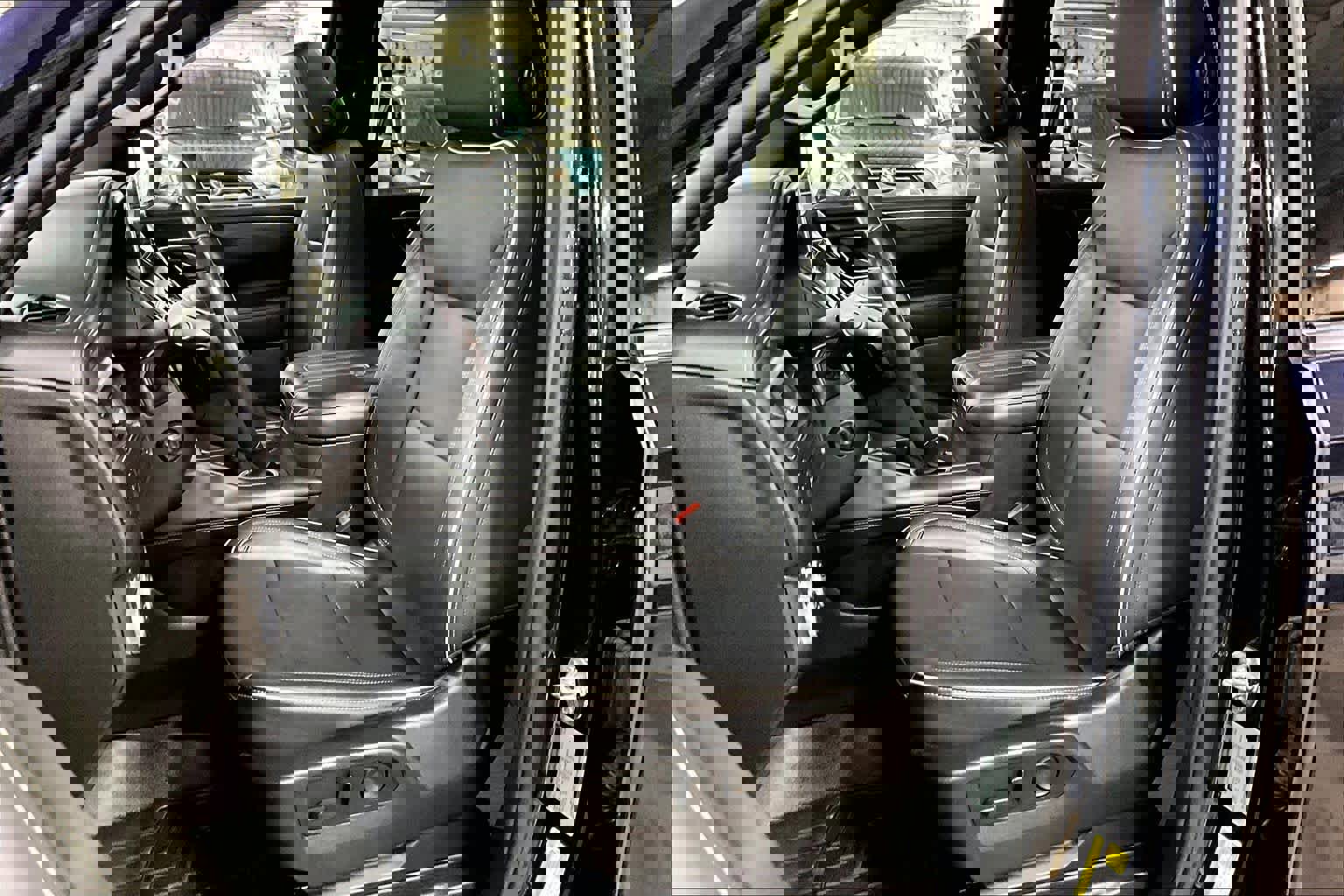 Used 2021 GMC Yukon SLT w/ SLT Premium Package AWD/4WD image 9