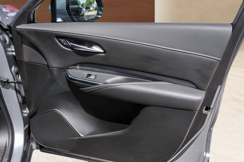 Certified 2025 Cadillac XT4 Premium Luxury FWD image 26