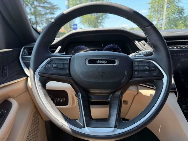 Used 2023 Jeep Grand Cherokee L Limited w/ Luxury Tech Group II AWD/4WD image 22