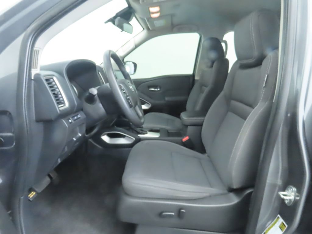Used 2022 Nissan Frontier SV image 19