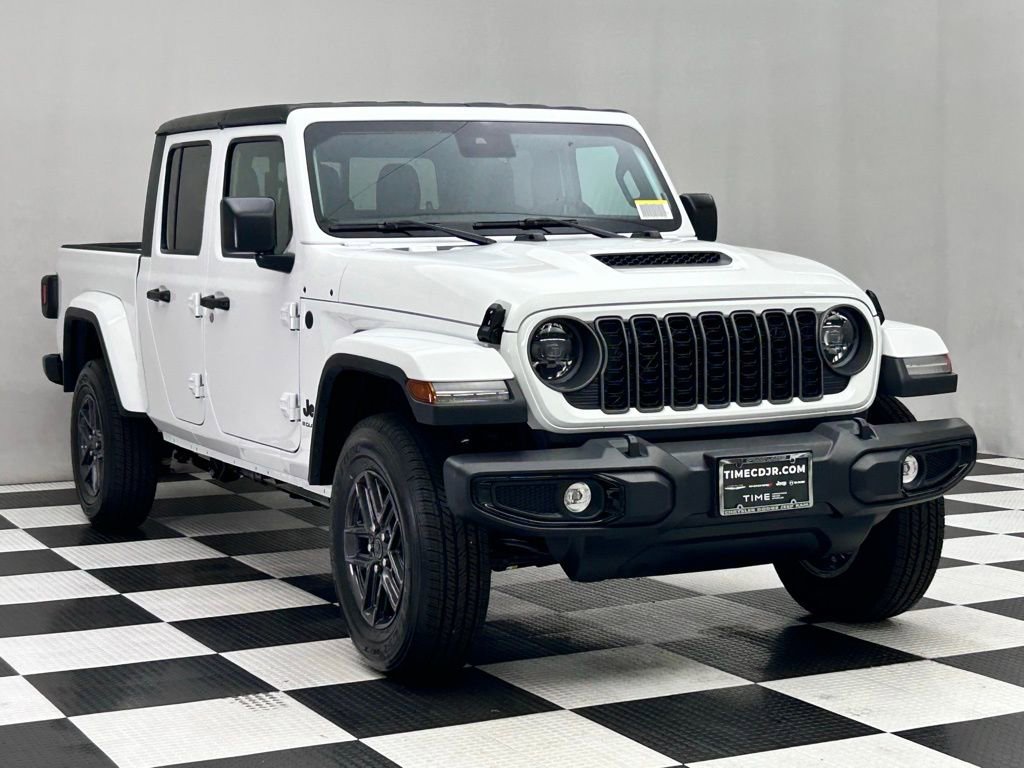 New 2025 Jeep Gladiator Sport image 2