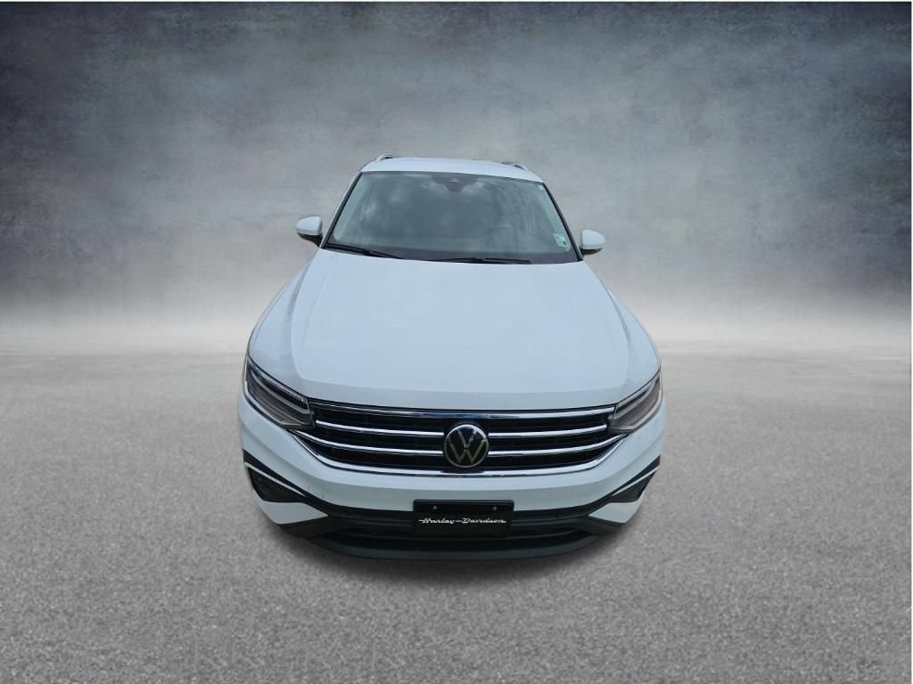 Used 2022 Volkswagen Tiguan SE FWD image 9