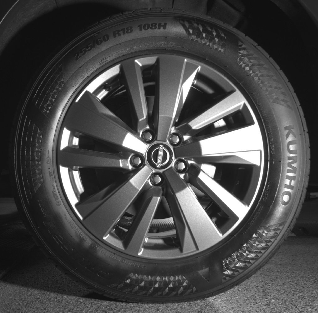 Used 2025 Nissan Pathfinder SV FWD image 28