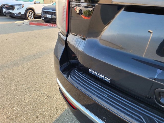 Used 2023 Chevrolet Tahoe High Country image 6