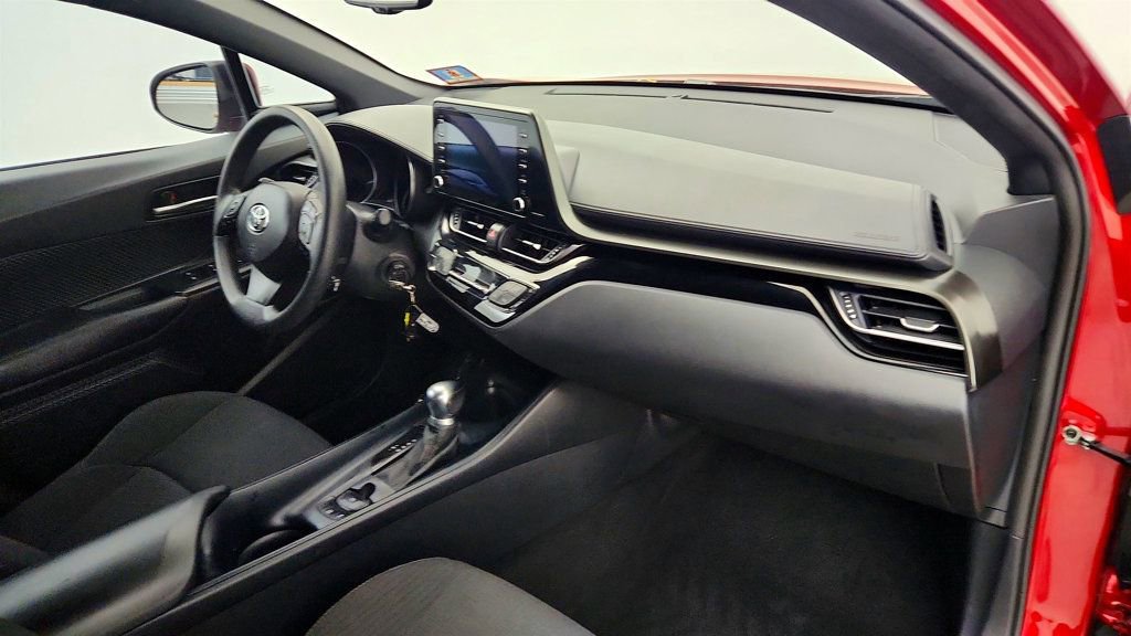 Used 2019 Toyota C-HR LE FWD image 23