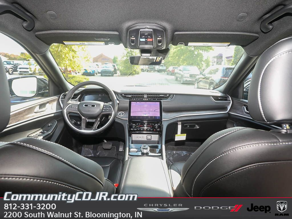 New 2025 Jeep Grand Cherokee Limited image 21