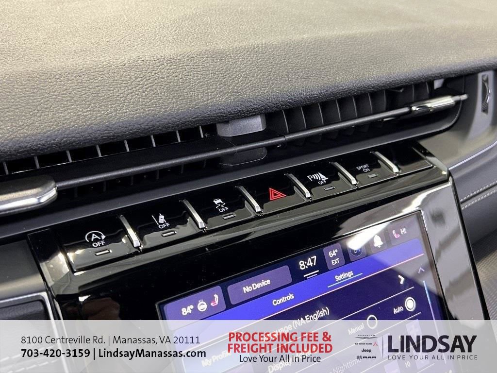 New 2025 Jeep Grand Cherokee L Laredo w/ Luxury Tech Group I AWD/4WD image 39