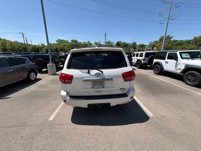 Used 2017 Toyota Sequoia Platinum AWD/4WD image 6