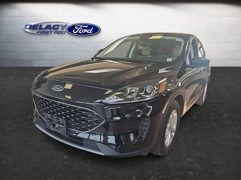 Used 2022 Ford Escape SE