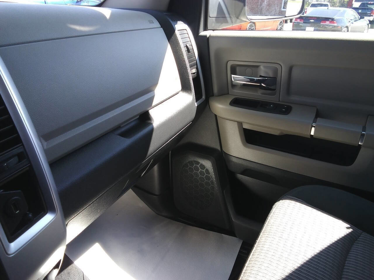 Used 2011 RAM 2500 SLT image 38