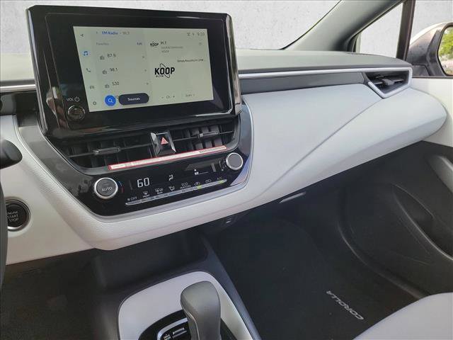 Used 2026 Toyota Corolla SE FWD image 16