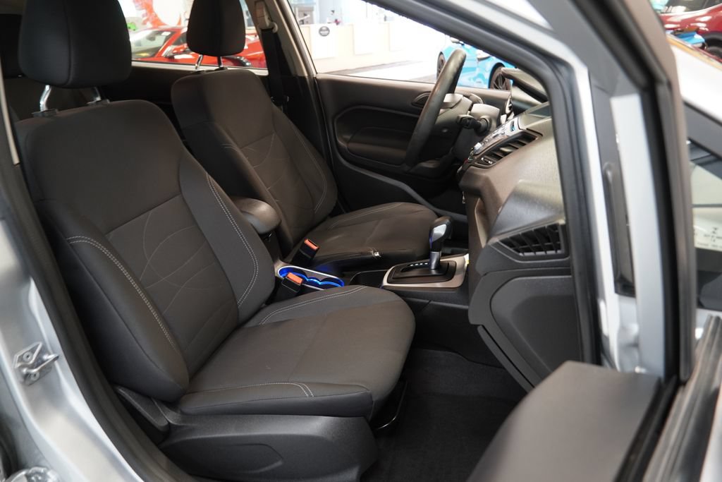 Used 2018 Ford Fiesta SE FWD image 32