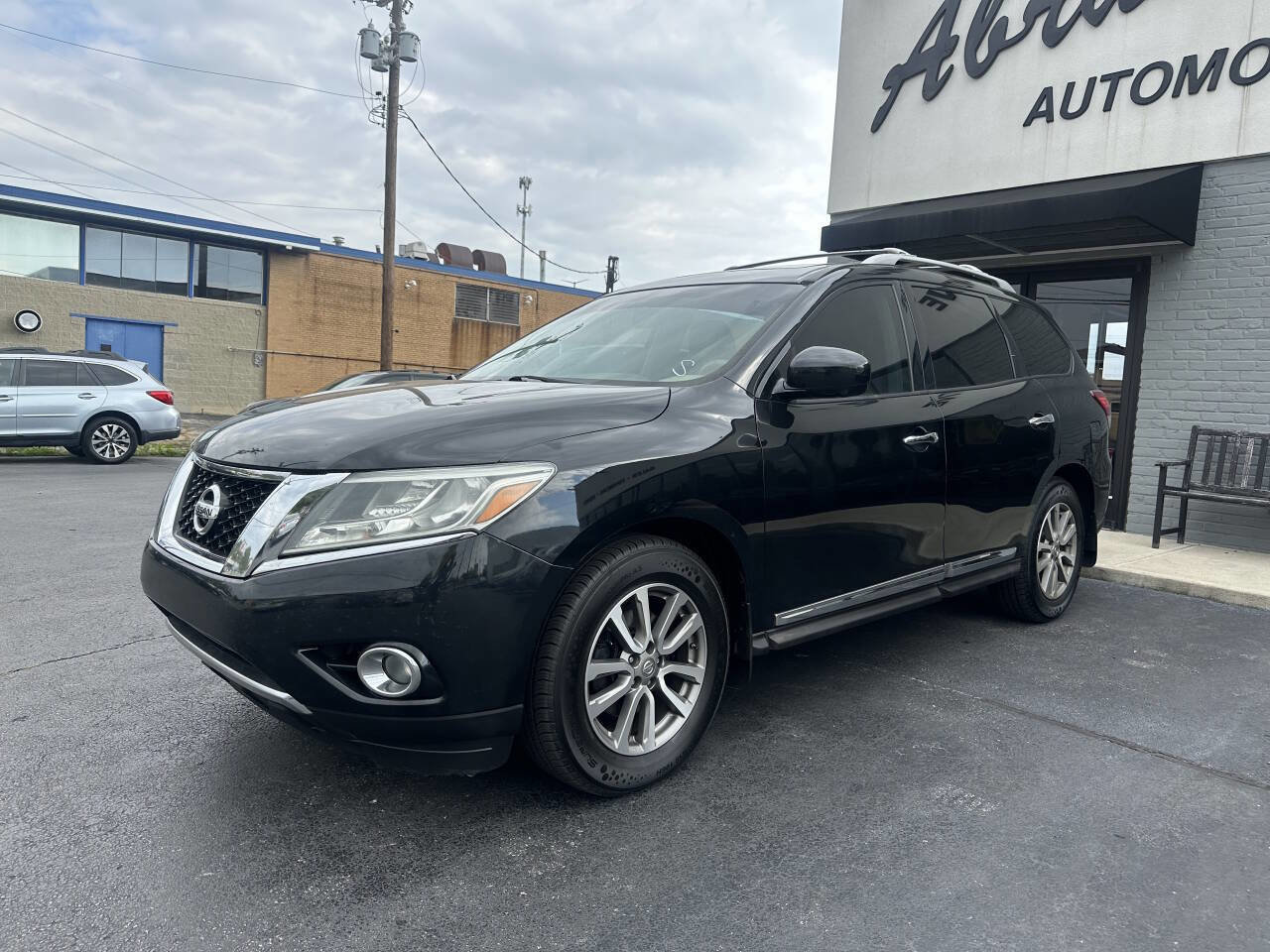 Used 2015 Nissan Pathfinder SL w/ SL Premium Package