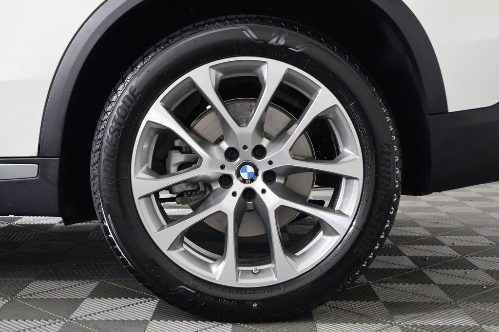 Used 2026 BMW X5 xDrive40i w/ Premium Package image 16