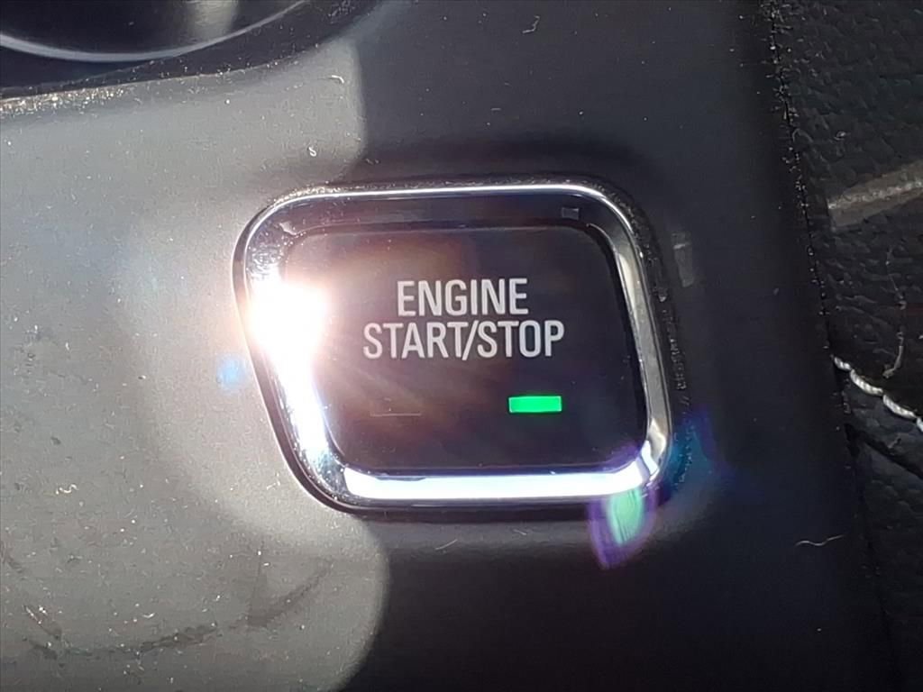 Used 2023 GMC Acadia SLE w/ Driver Convenience Package image 23