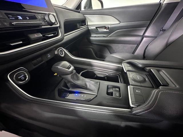 Certified 2025 Toyota Grand Highlander AWD Hybrid image 32