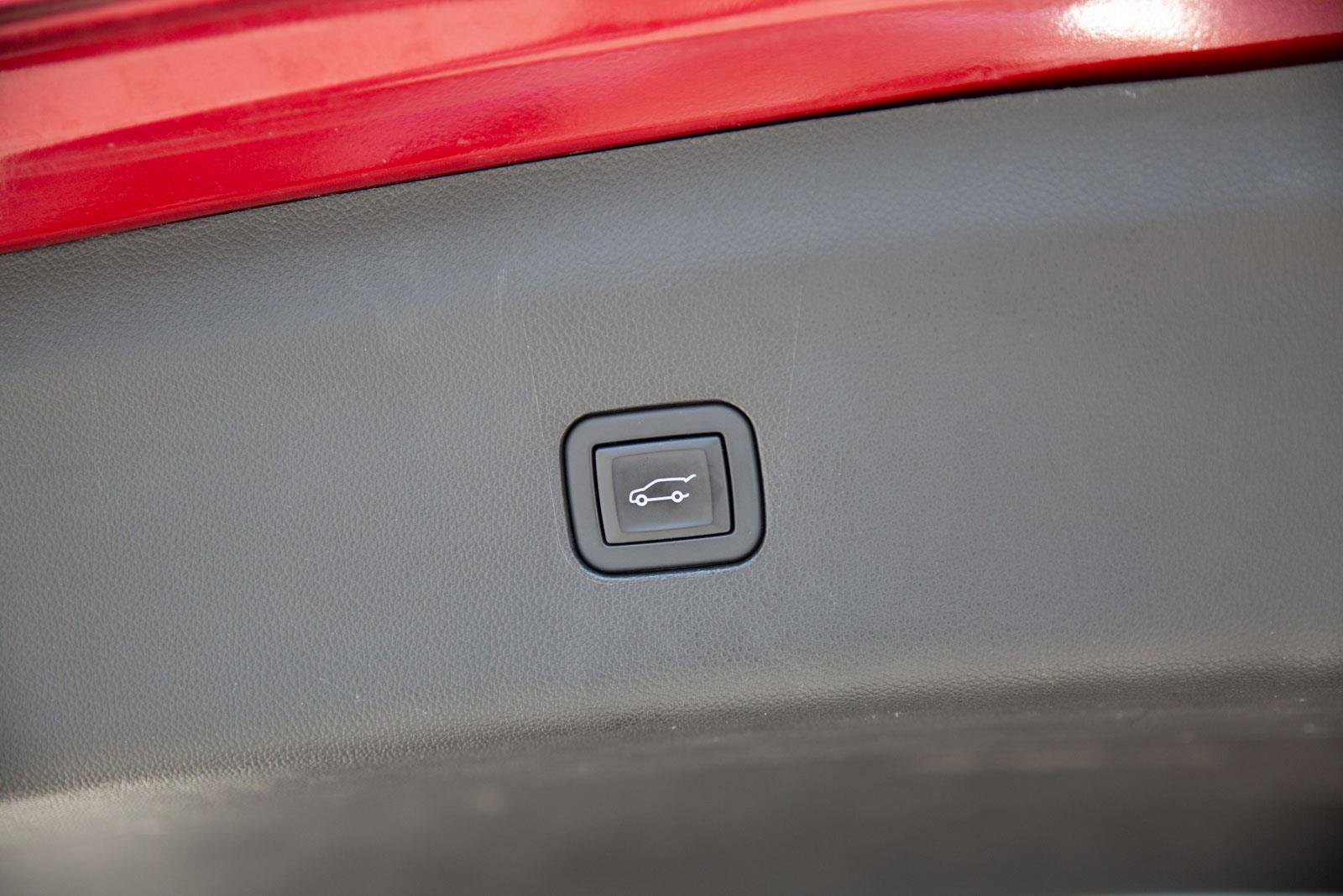 Used 2024 Buick Enclave Premium image 18