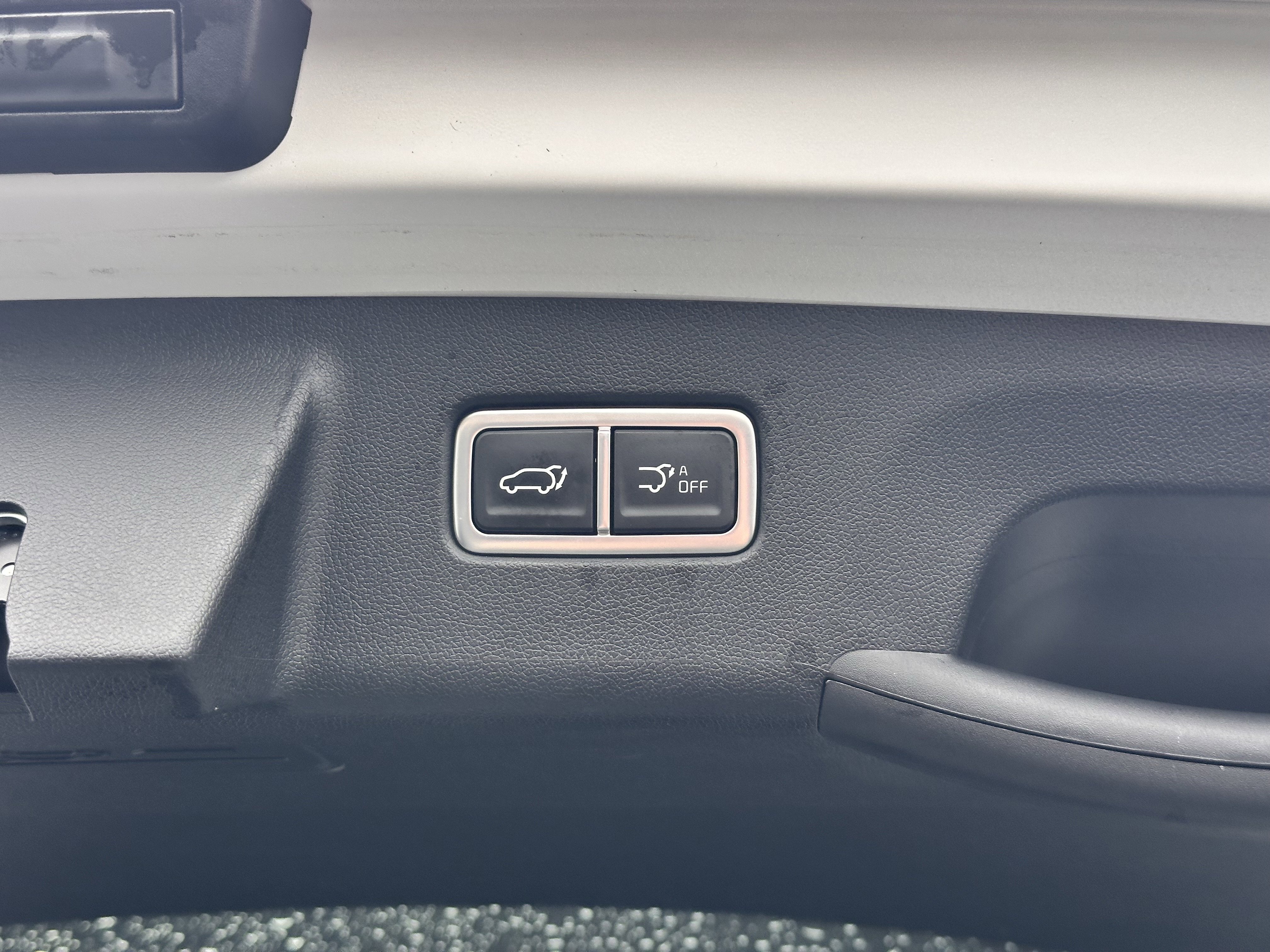 Used 2024 Kia Sorento SX image 32