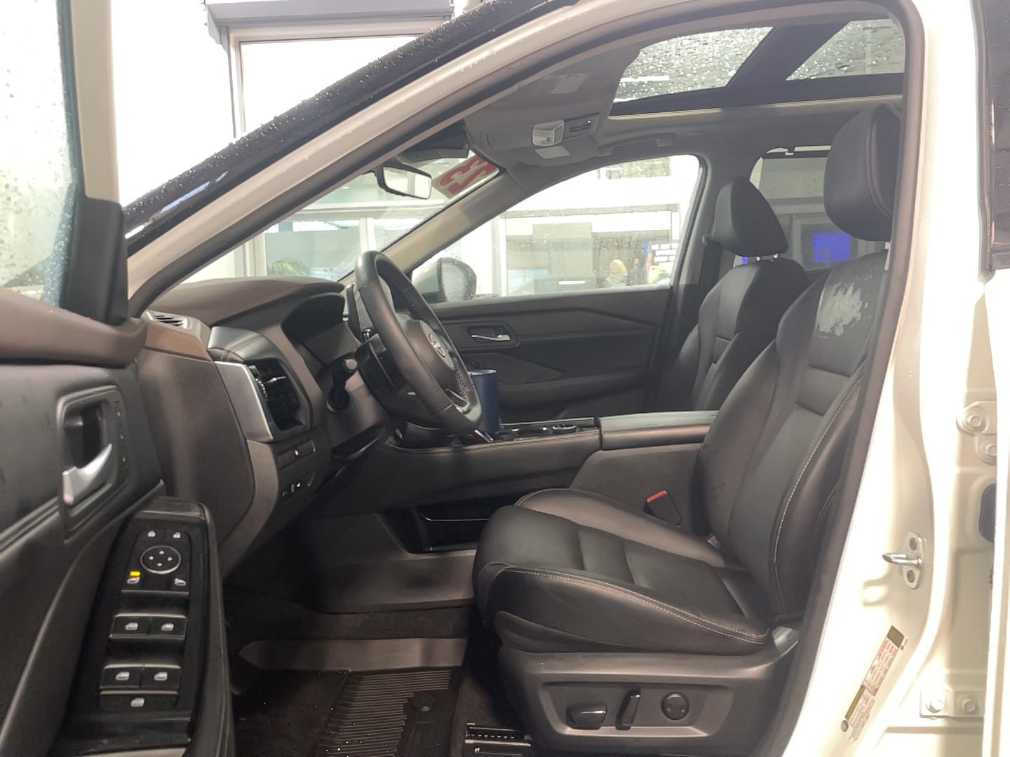 Used 2023 Nissan Rogue SL w/ SL Premium Package AWD/4WD image 6