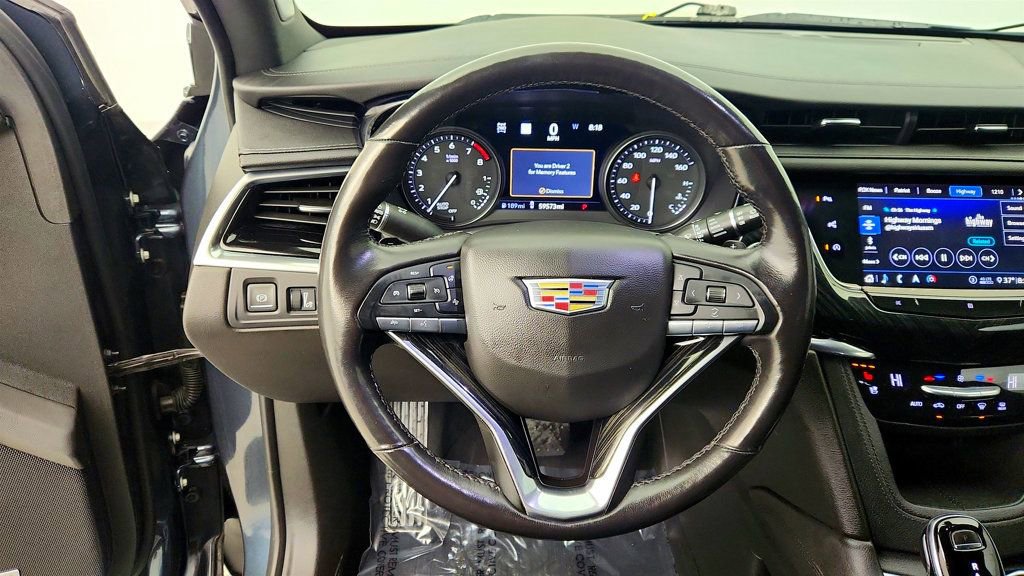Used 2020 Cadillac XT6 Premium Luxury image 14