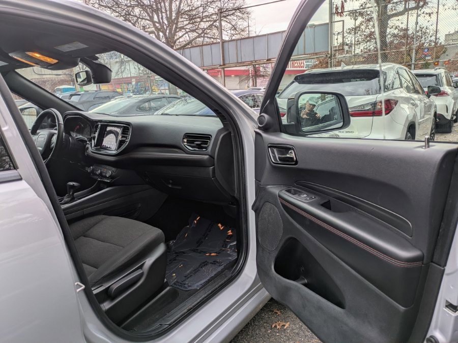 Used 2023 Dodge Durango GT image 9