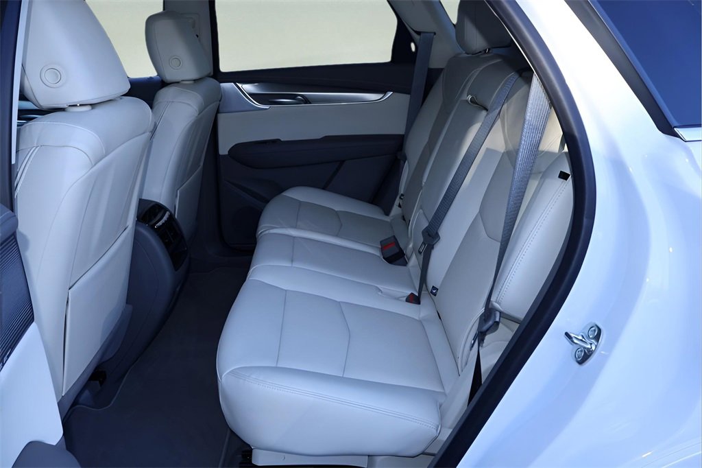New 2026 Cadillac XT5 Premium Luxury image 13