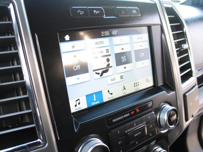 Used 2016 Ford F150 Platinum w/ Equipment Group 701A Luxury image 33