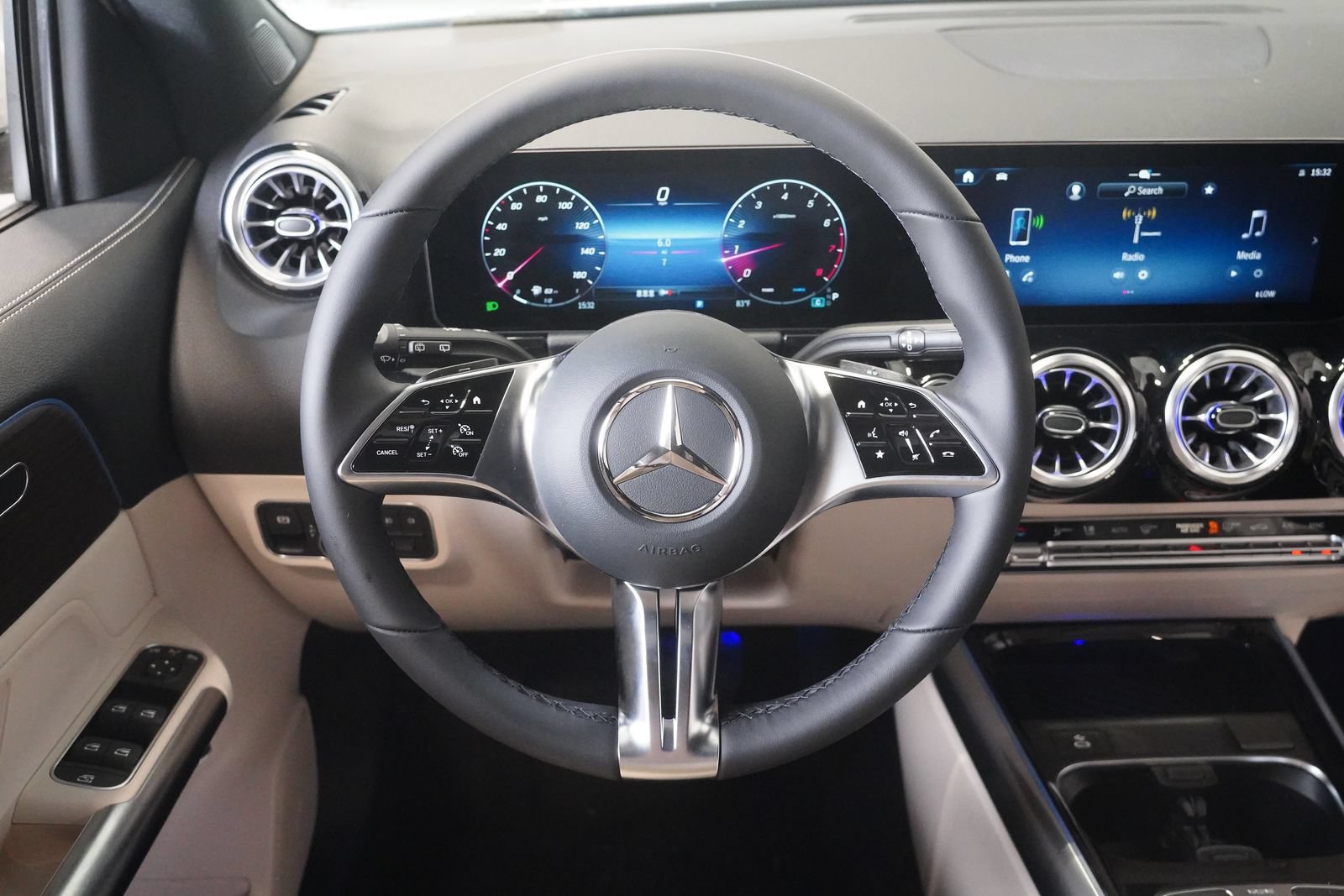 New 2026 Mercedes-Benz GLA 250 4MATIC image 18