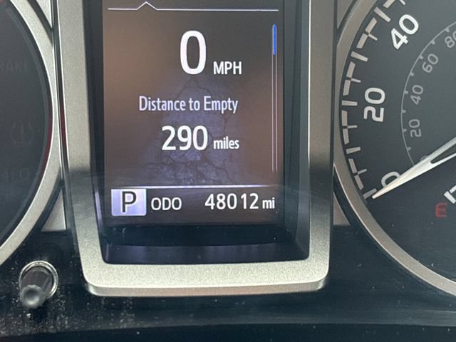 Used 2020 Toyota Tacoma SR5 AWD/4WD image 22