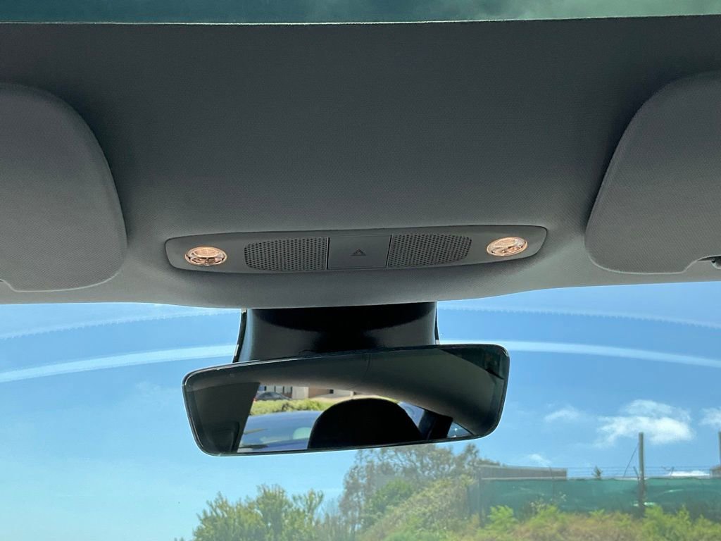 Used 2018 Tesla Model 3 Long Range image 39