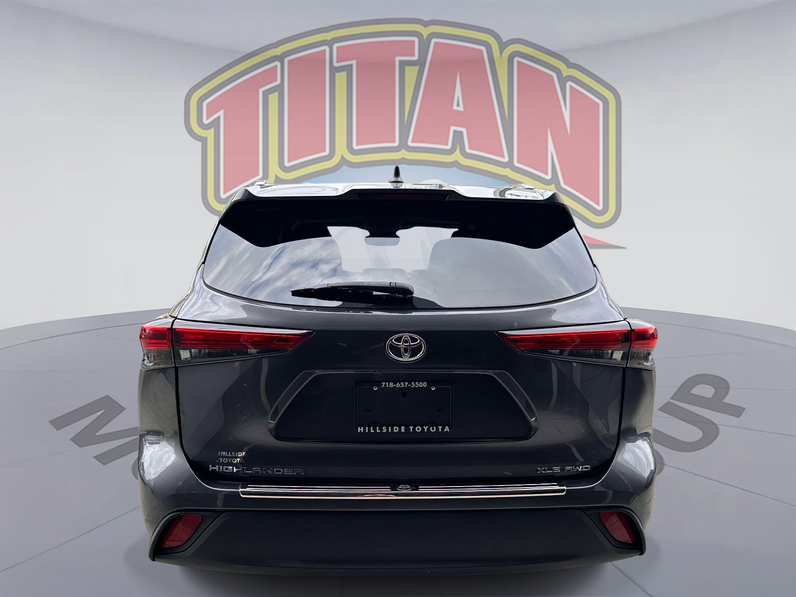 Certified 2020 Toyota Highlander XLE AWD/4WD image 4