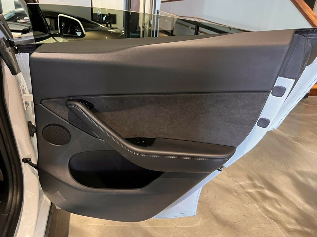 Used 2020 Tesla Model Y Performance image 20