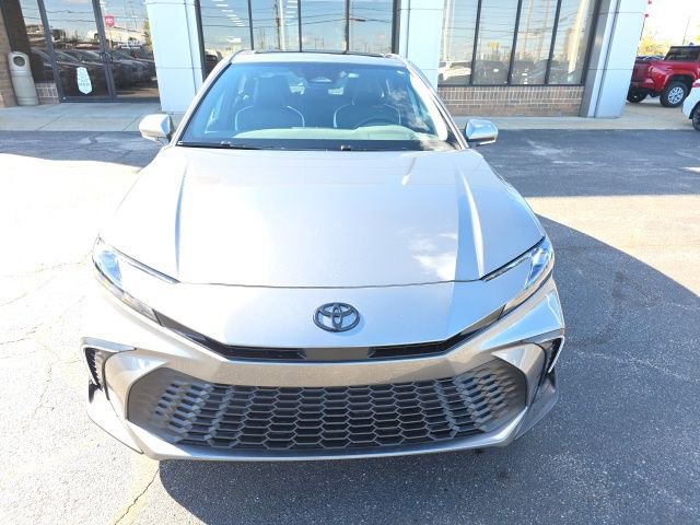 New 2026 Toyota Camry SE image 1