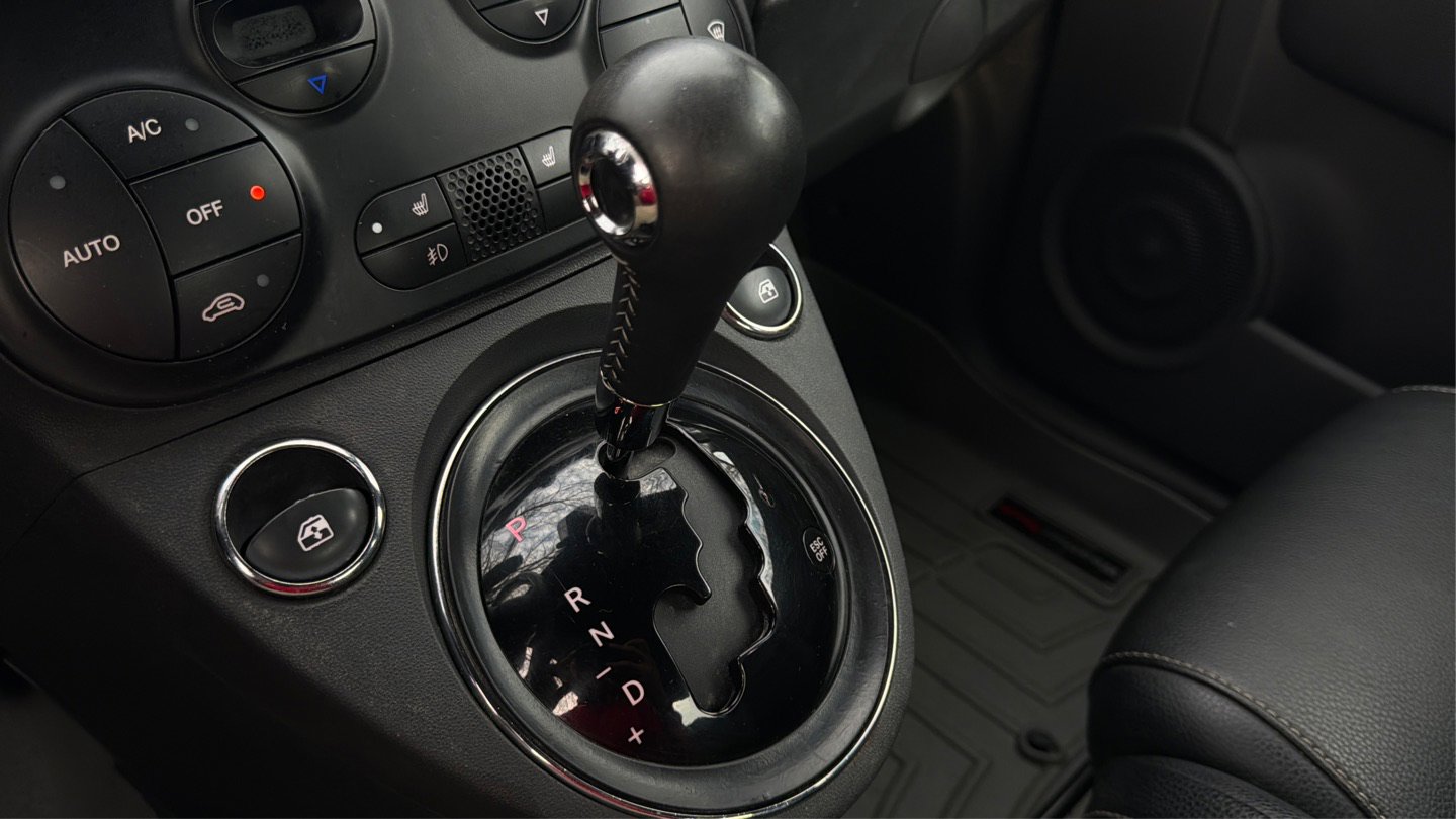 Used 2015 FIAT 500 Turbo w/ Beats Audio Package image 21