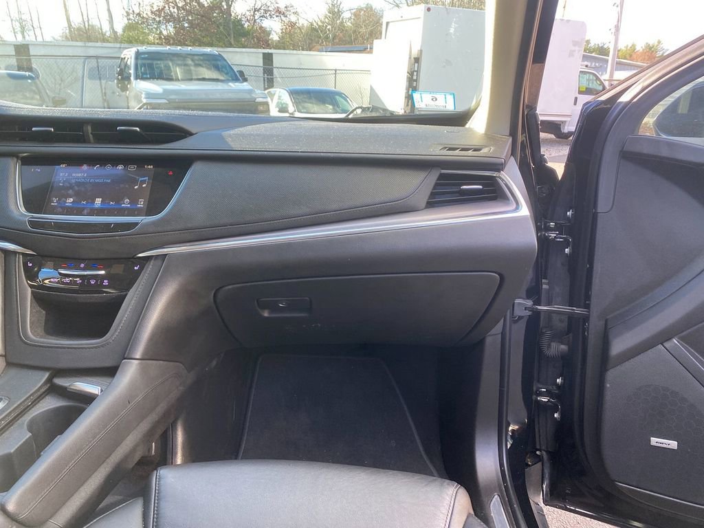 Used 2019 Cadillac XT5 Luxury image 29