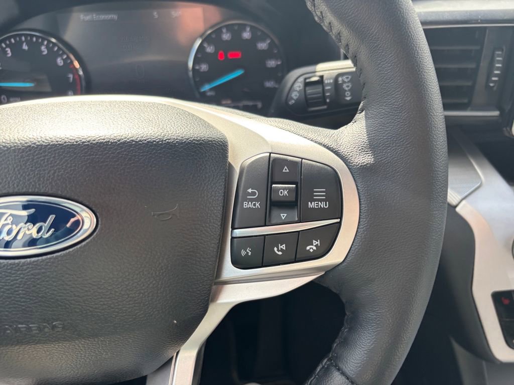 Used 2023 Ford Explorer XLT w/ Equipment Group 202A AWD/4WD image 20