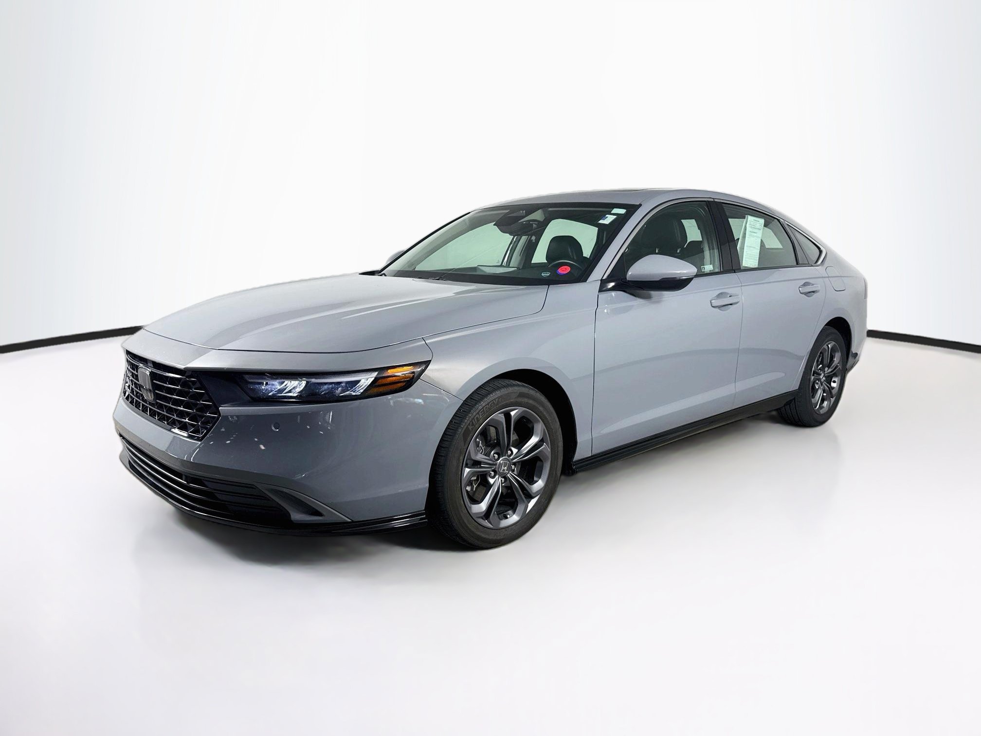 Used 2024 Honda Accord EX-L image 4