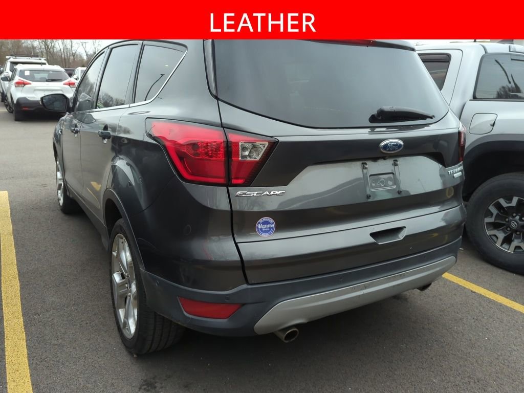 Used 2019 Ford Escape Titanium image 4