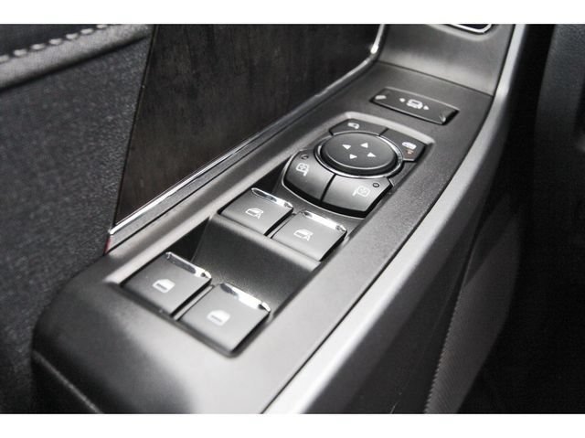 New 2026 Ford F250 Lariat w/ Black Appearance Package AWD/4WD image 12