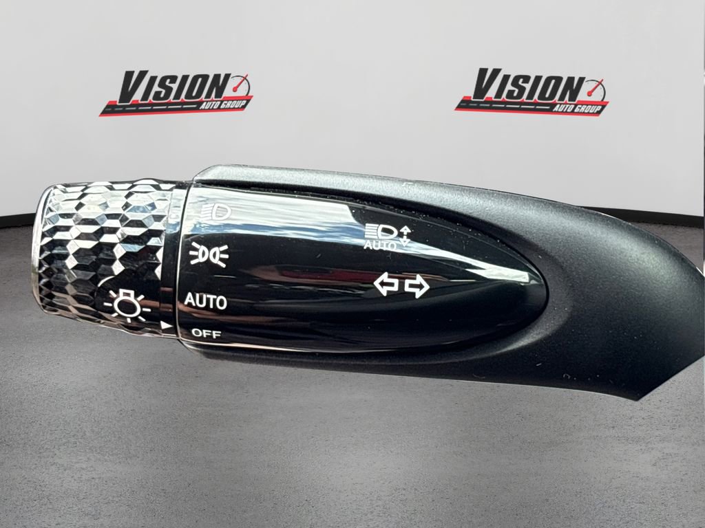 Certified 2025 Hyundai Elantra Sport image 15