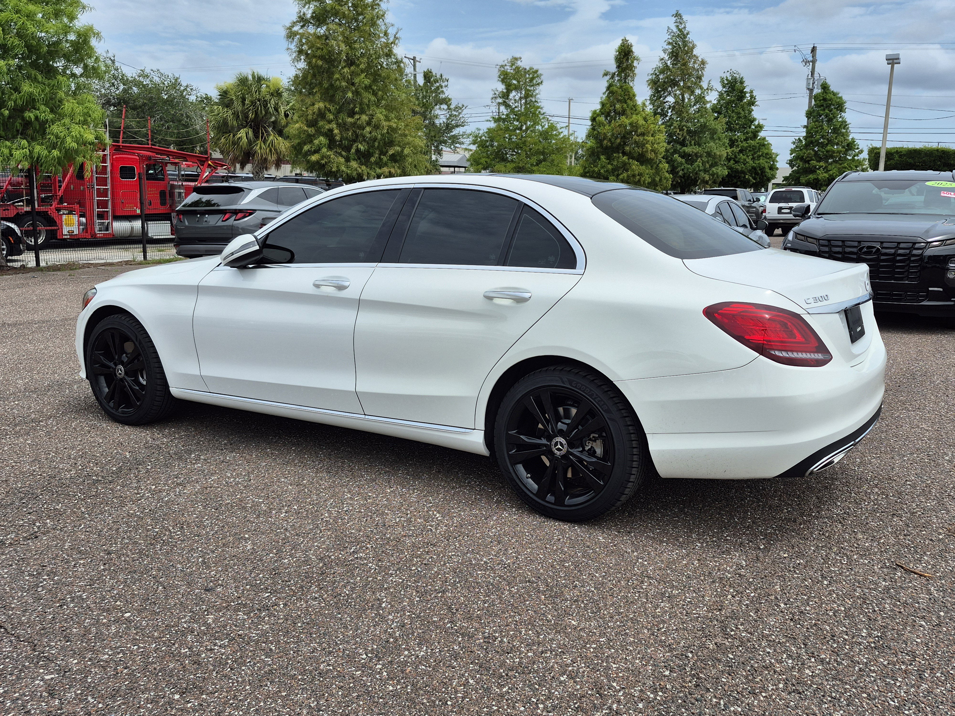Used 2020 Mercedes-Benz C 300 4MATIC Sedan image 6