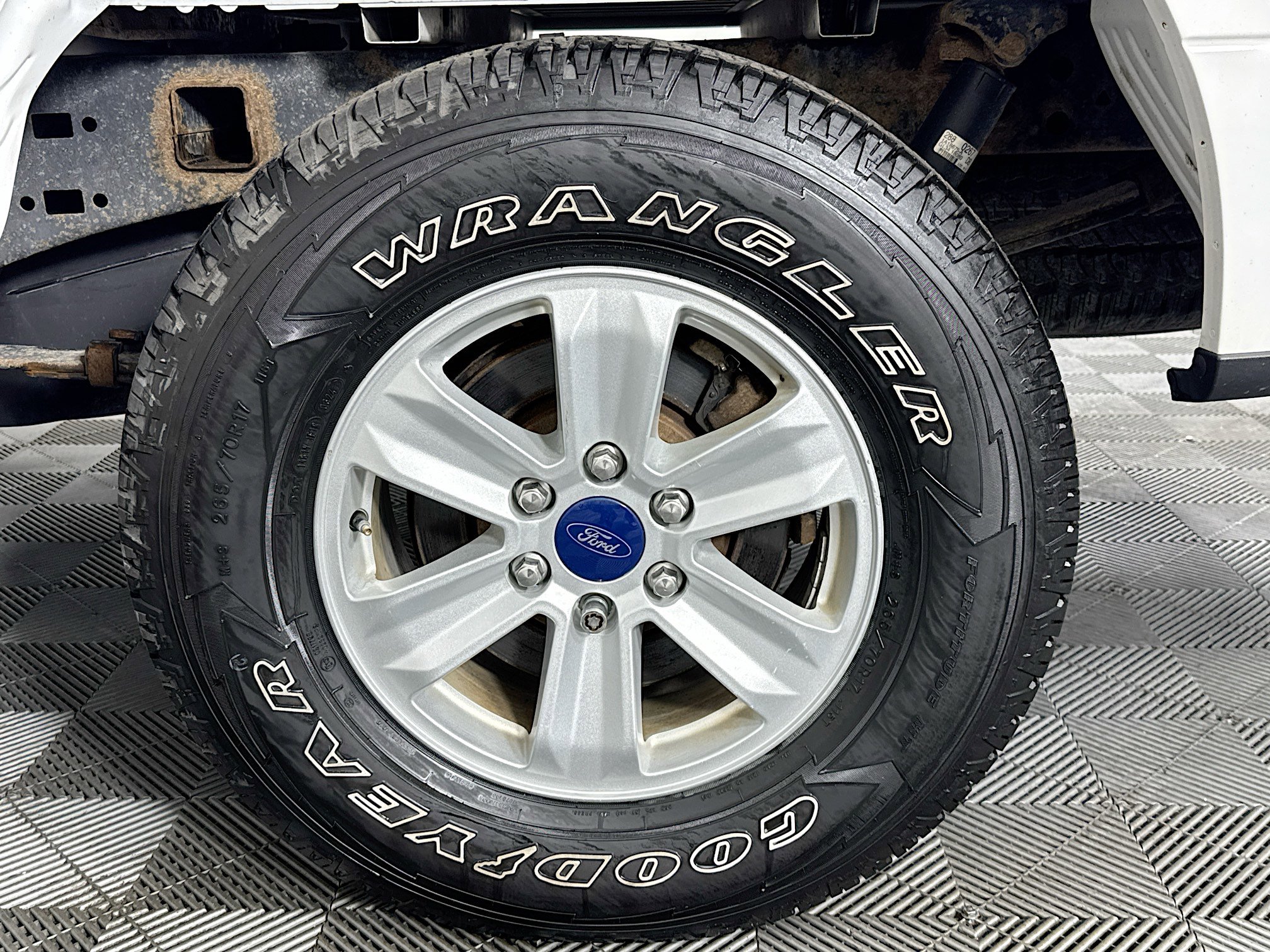 Used 2017 Ford F150 XLT w/ Trailer Tow Package image 34