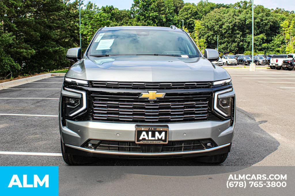 Used 2025 Chevrolet Tahoe High Country AWD/4WD image 9