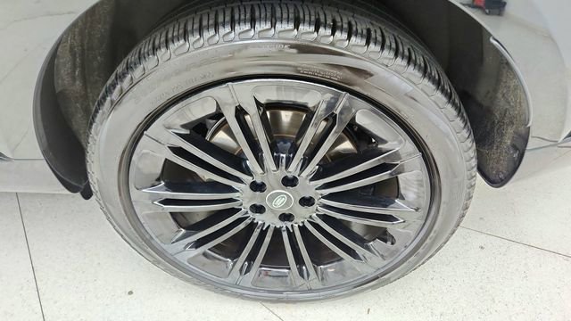 Used 2025 Land Rover Range Rover SE AWD/4WD image 59