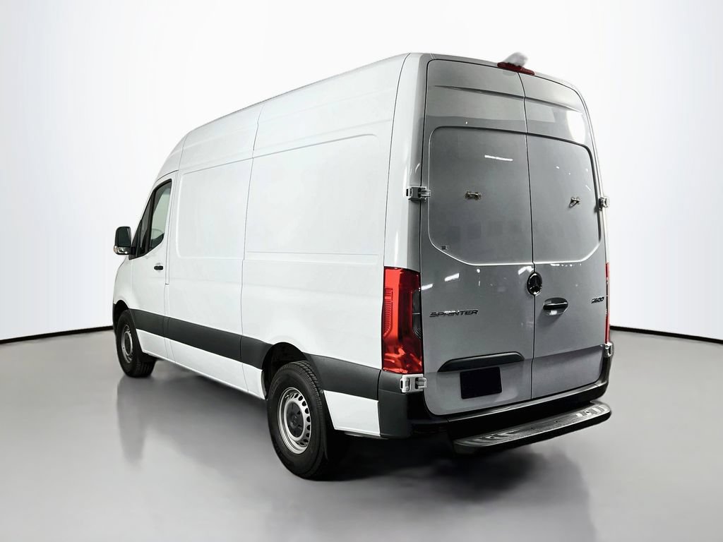 Used 2023 Mercedes-Benz Sprinter 2500 image 7