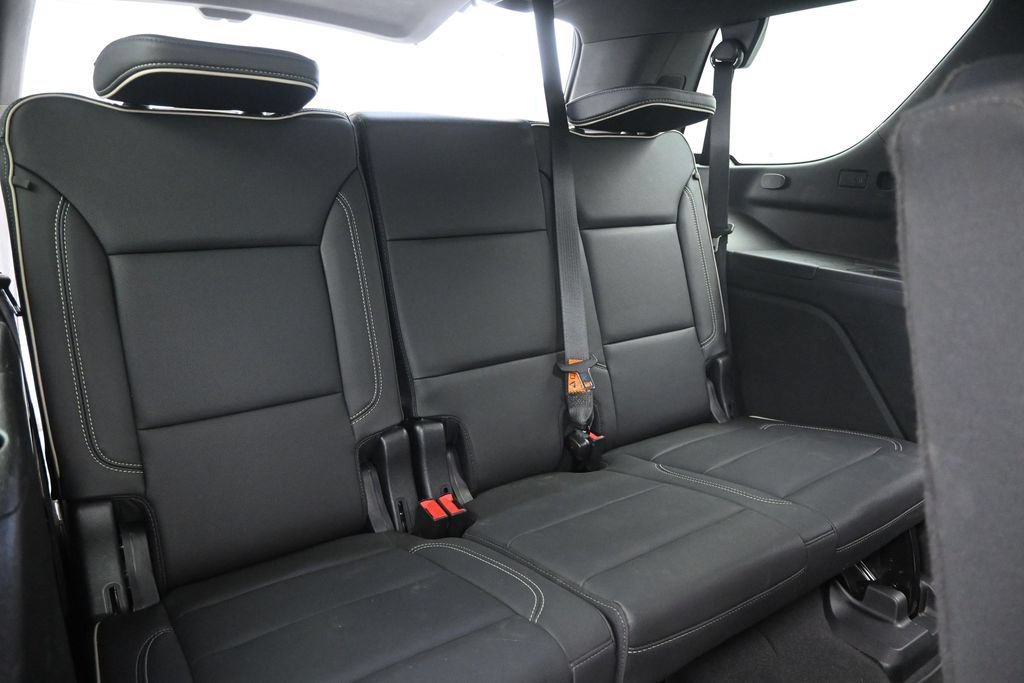 Used 2022 GMC Yukon SLT w/ SLT Premium Package AWD/4WD image 14